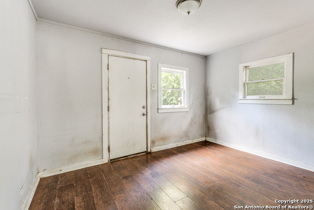 712 S Austin Property Photo 13