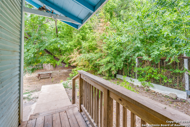 712 S Austin Property Photo 17