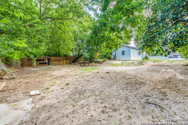 712 S Austin Property Photo 24