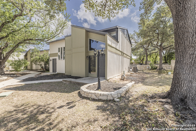 100 Lorenz Property Photo 1
