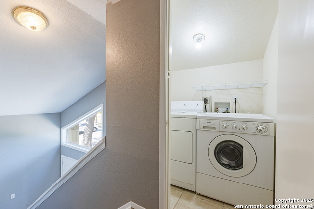 100 Lorenz Property Photo 15