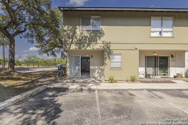100 Lorenz Property Photo 24