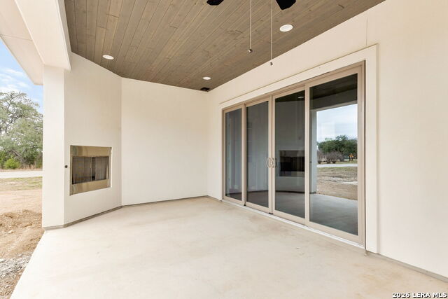 429 Eider Cove Property Photo 37