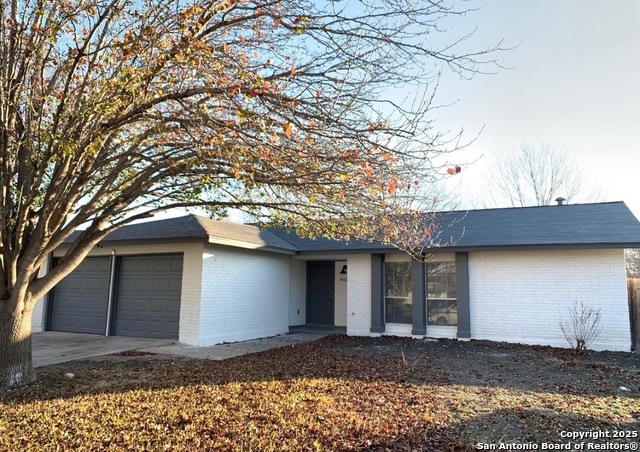 8426 Greenham Property Photo 1