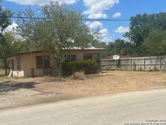 000 Walnut/willow Property Photo 1