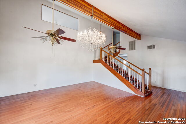 106 Hickory Cir Property Photo 4