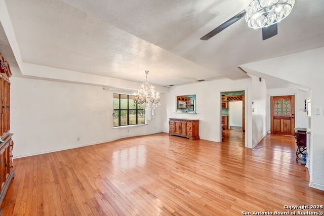 106 Hickory Cir Property Photo 5