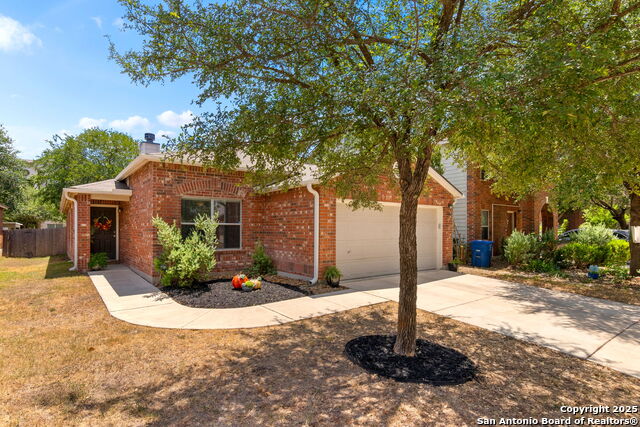 14714 Bending Pt Property Photo 1