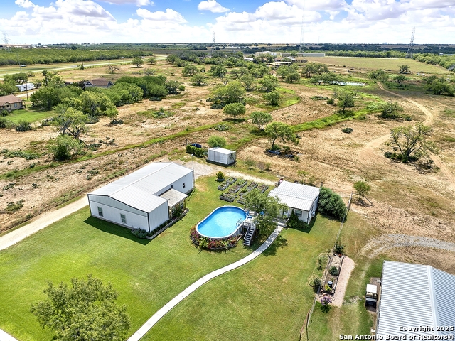 149 County Road 256 Property Photo 3