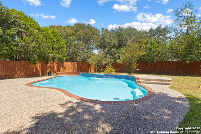 9009 Athens Property Photo 1