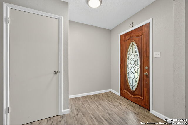 3413 Foxbriar Property Photo 5