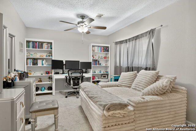 3413 Foxbriar Property Photo 19