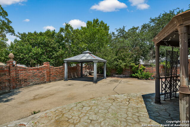 3413 Foxbriar Property Photo 27
