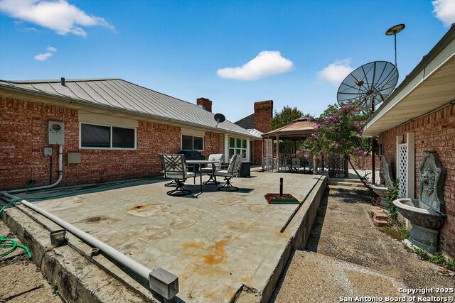 3413 Foxbriar Property Photo 29