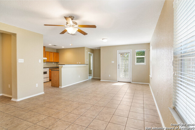 938 Spello Circle Property Photo 5
