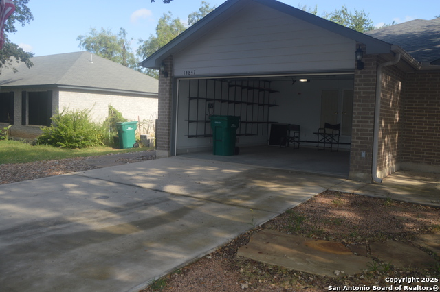 14847 Lytle Somerset Property Photo 4