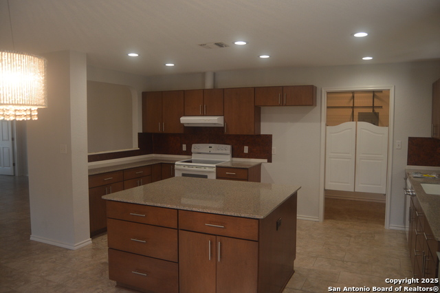14847 Lytle Somerset Property Photo 16