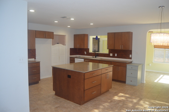 14847 Lytle Somerset Property Photo 17