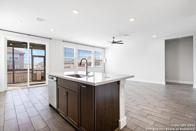 7333 Walkers Loop Property Photo 11