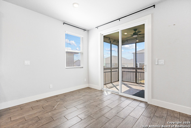 7333 Walkers Loop Property Photo 12