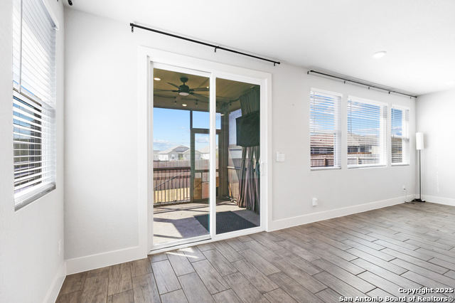 7333 Walkers Loop Property Photo 13