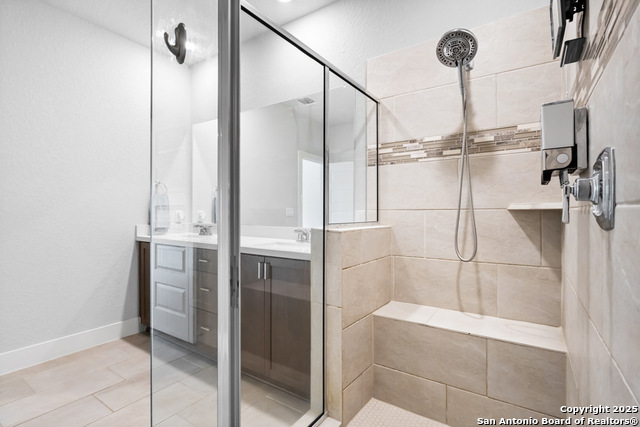 7333 Walkers Loop Property Photo 20