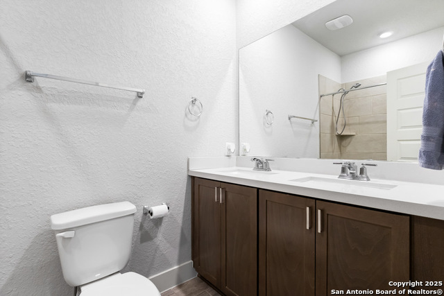 7333 Walkers Loop Property Photo 24
