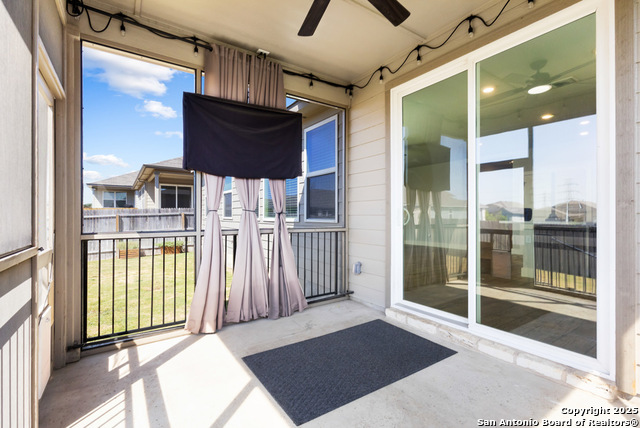 7333 Walkers Loop Property Photo 31