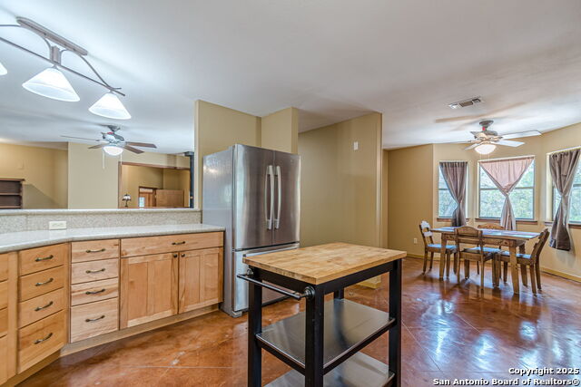 560 Bluff Ridge Property Photo 7