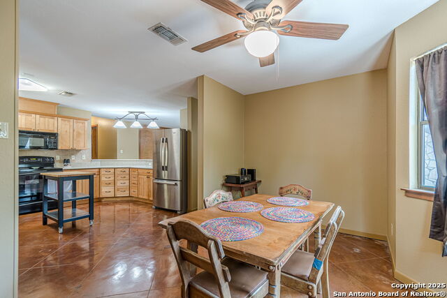 560 Bluff Ridge Property Photo 9