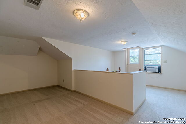 560 Bluff Ridge Property Photo 21