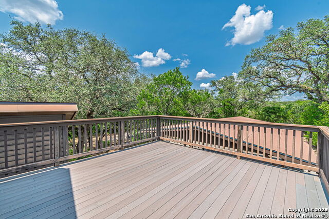 560 Bluff Ridge Property Photo 22