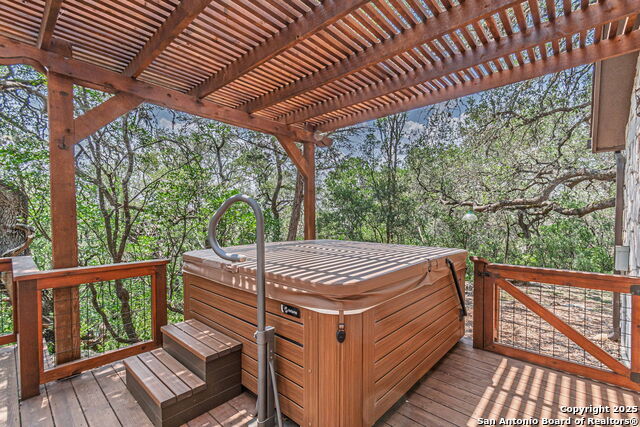 560 Bluff Ridge Property Photo 27