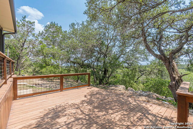 560 Bluff Ridge Property Photo 28