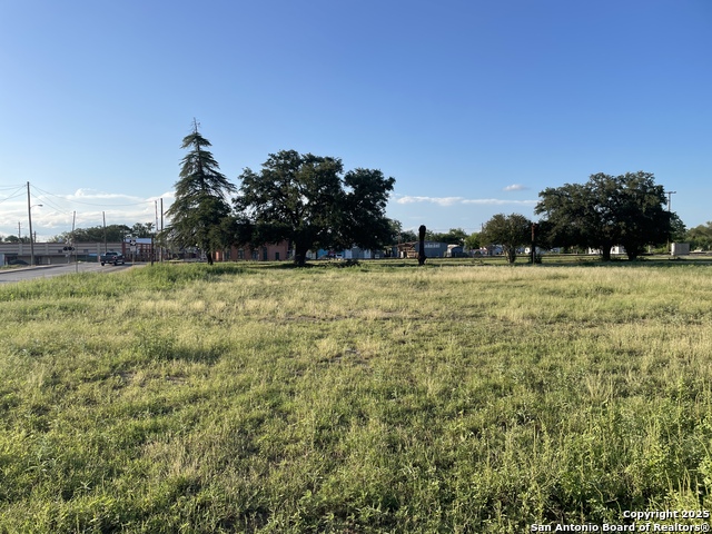 117 N Center St Property Photo 14