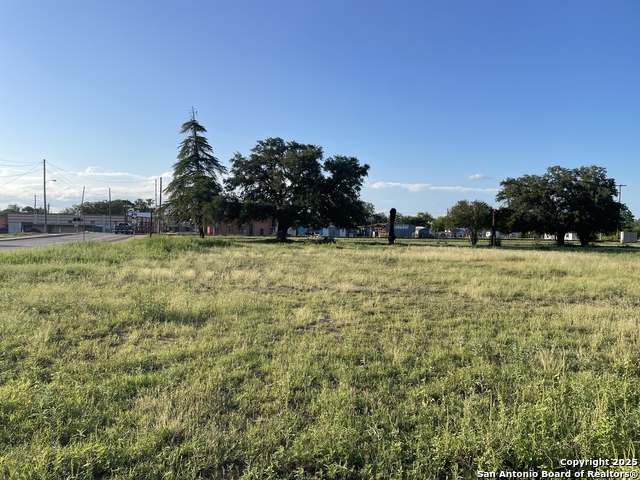 117 N Center St Property Photo 15
