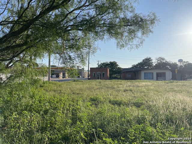 117 N Center St Property Photo 16