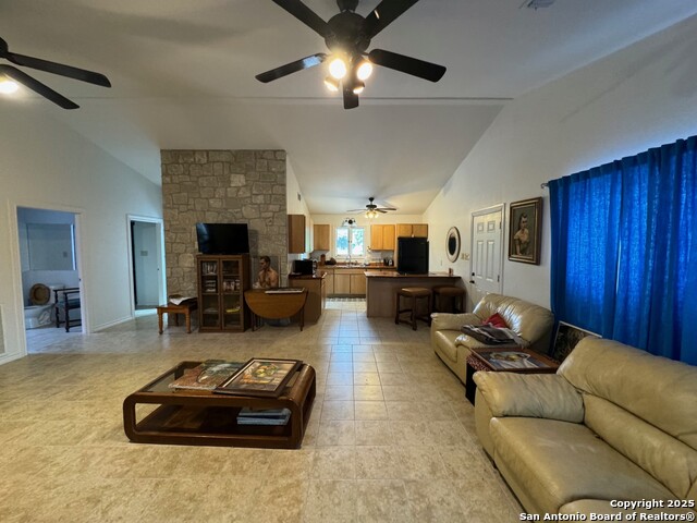 572 Fm 2107 Property Photo 7