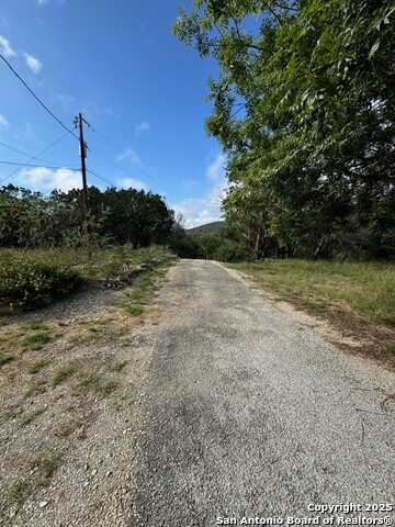 572 Fm 2107 Property Photo 16