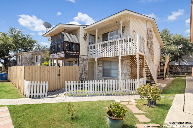 5818 Shadow Glen Property Photo 1
