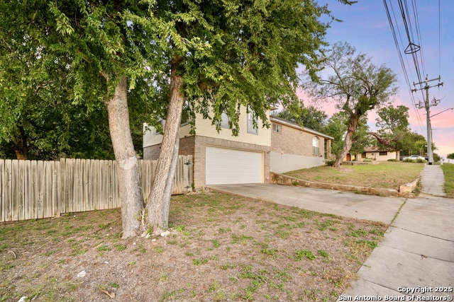 7501 Linkside Property Photo 36