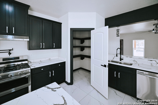 140 County Road 6871 Property Photo 17