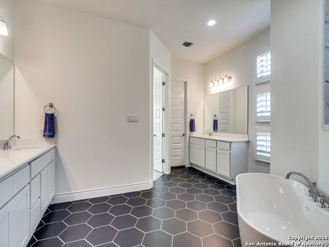 99 Simpatico Property Photo 18