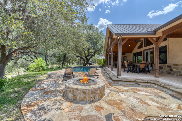 216 Skipping Stone Property Photo 29