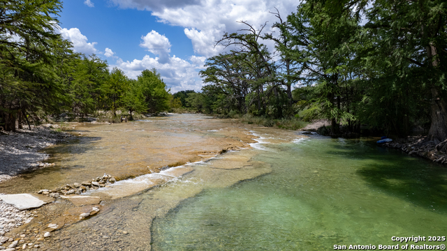 216 Skipping Stone Property Photo 37