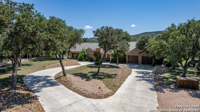 216 Skipping Stone Property Photo 44