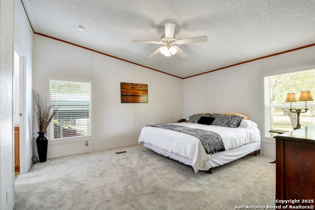 605 County Road 3821 Property Photo 16