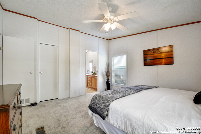 605 County Road 3821 Property Photo 17