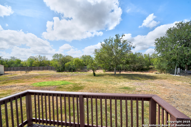 605 County Road 3821 Property Photo 19