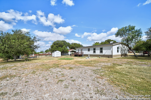 605 County Road 3821 Property Photo 20